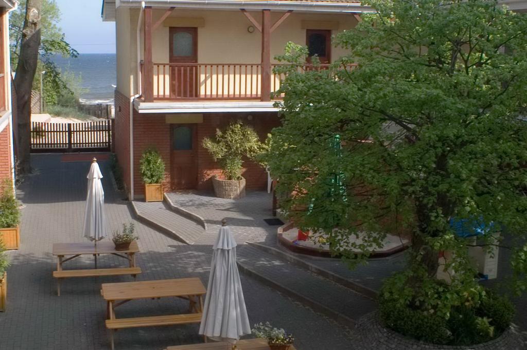 Patio Apartamenty I Pokoje Niechorze Exterior photo