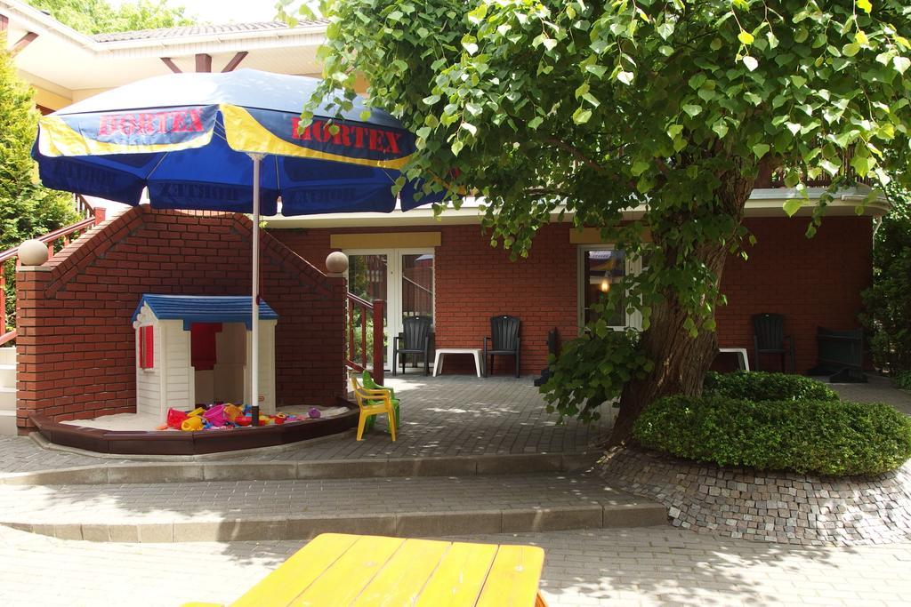 Patio Apartamenty I Pokoje Niechorze Exterior photo